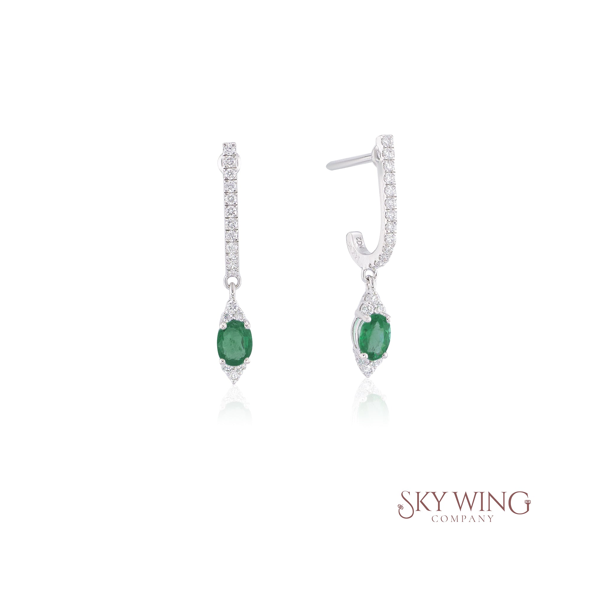 PEAR SHAPED EMERALD AND DIAMOND DANGLER