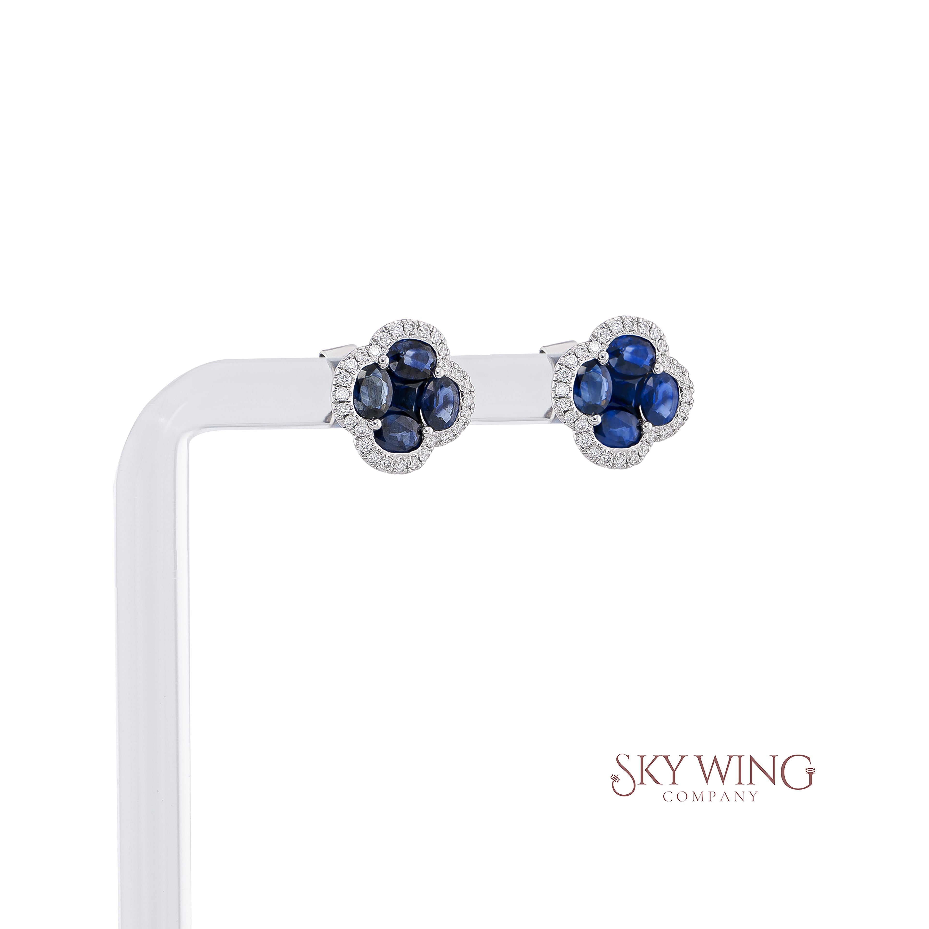 DIAMOND AND OVAL BLUE SAPPHIRE CLOVER STUD EARRING