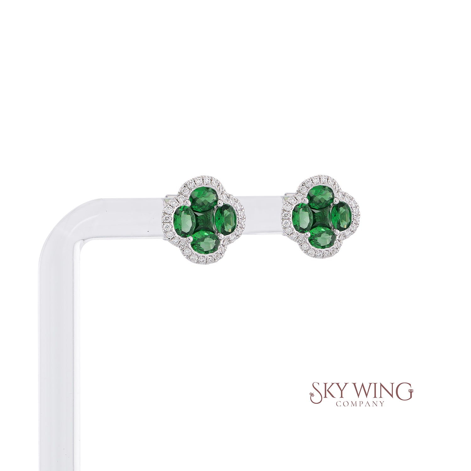 DIAMOND AND OVAL TSAVORITE CLOVER STUD EARRING