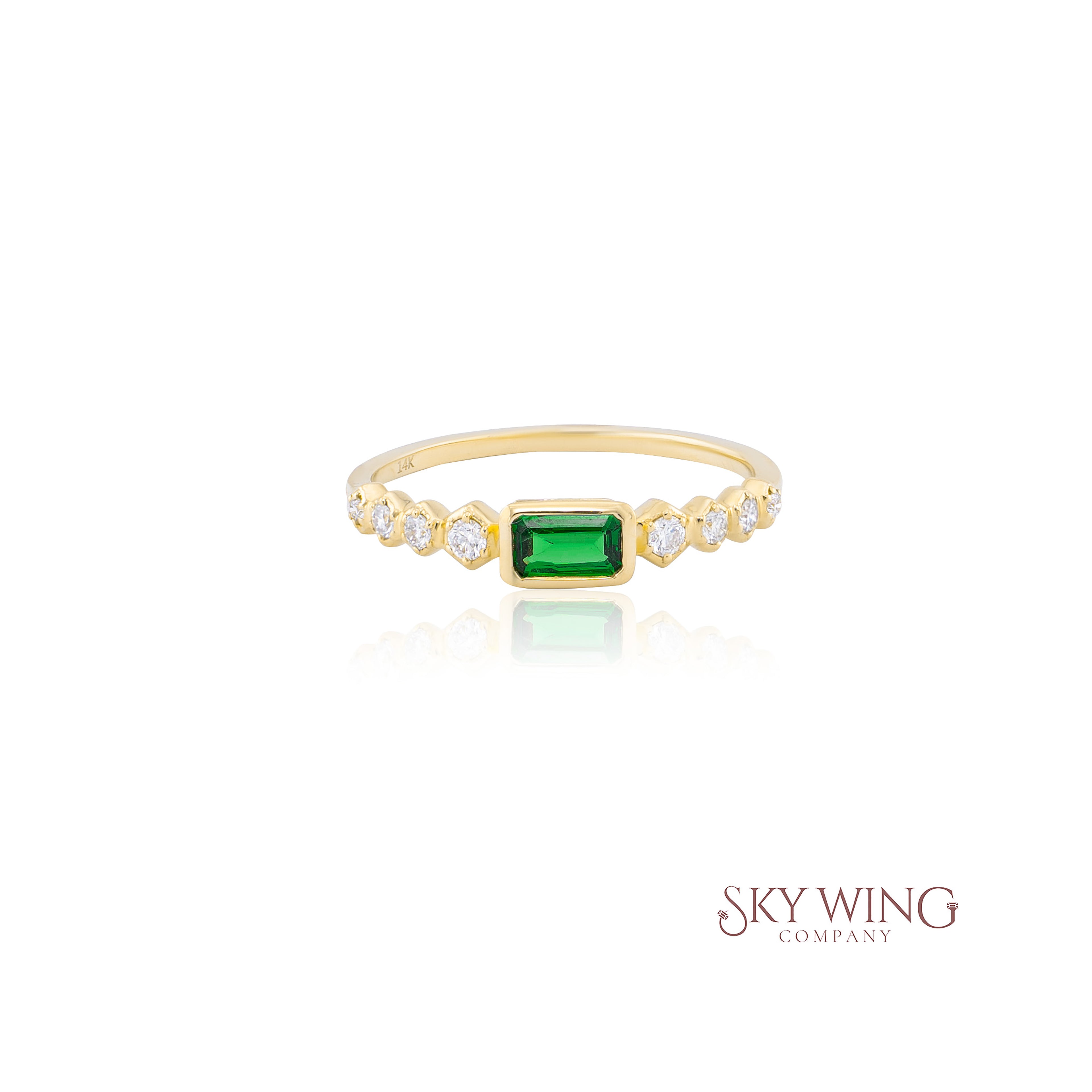 DIA & EMERALD BAGUETTE RING