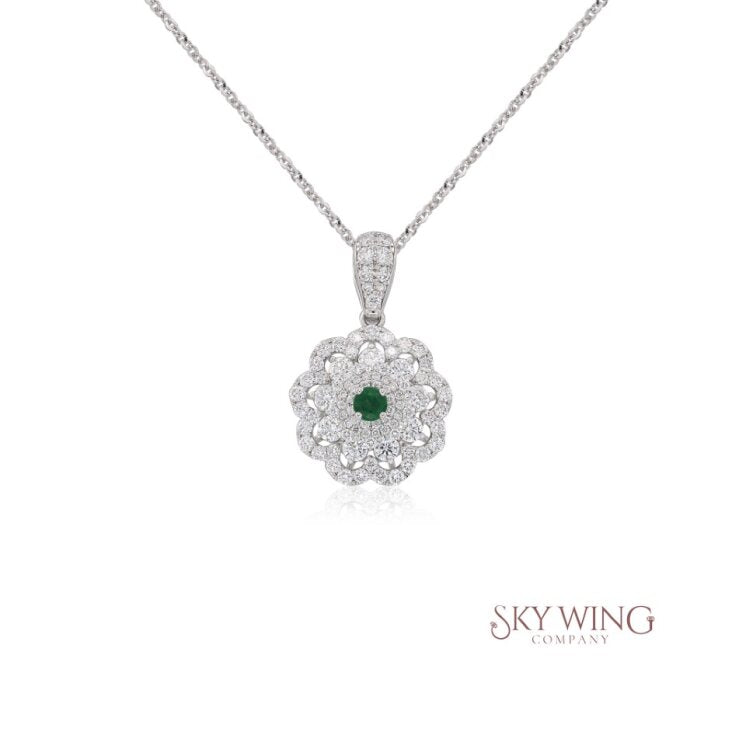 DIAMOND AND EMERALD FLOWER NECKLACE