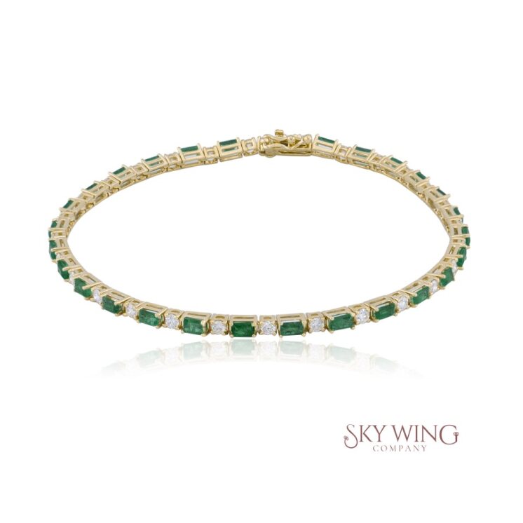 EMERALD AND DIAMOND TENNIS BRACELET
