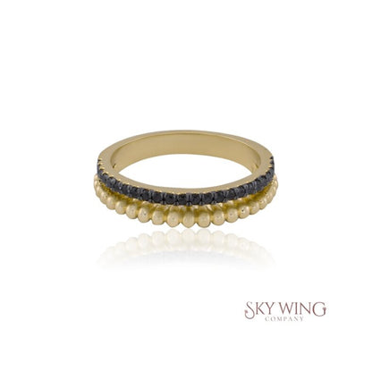 EMERALD AND BEADED BAND RING