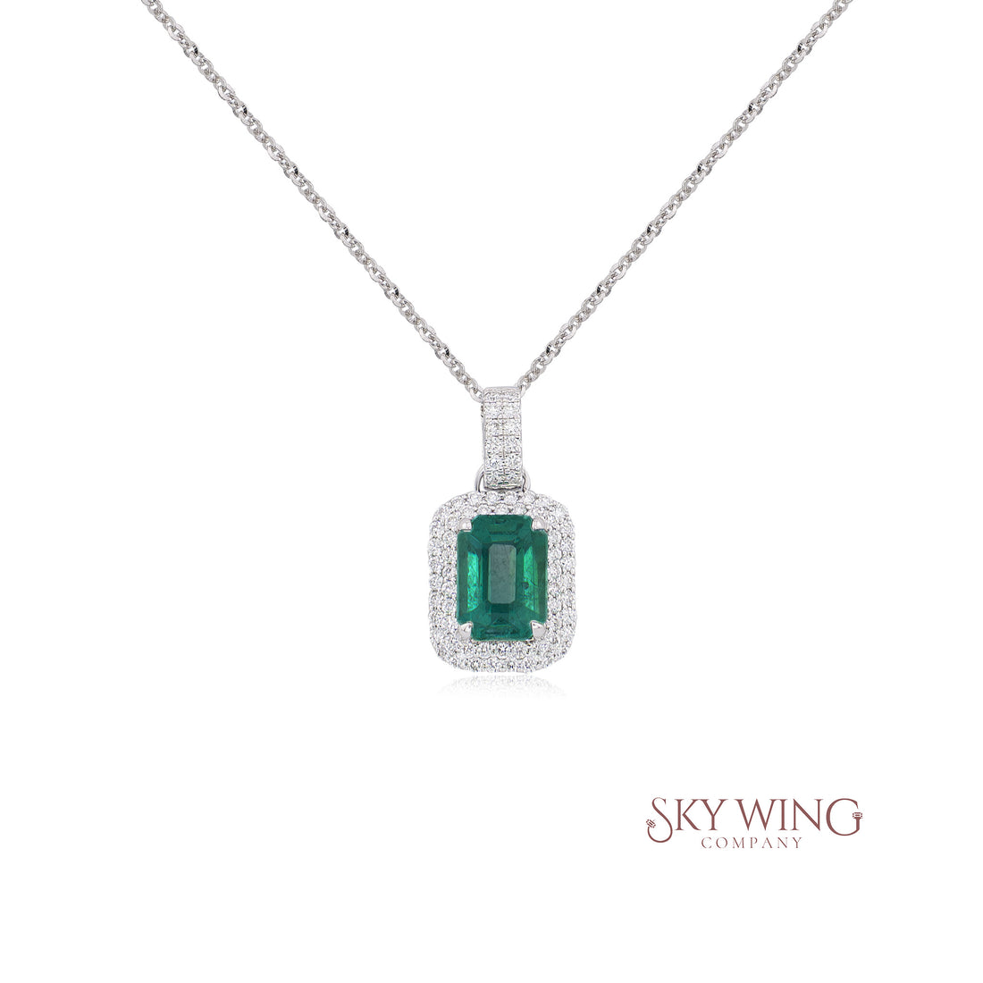 EMERALD AND DIAMOND PENDANT NECKLACE