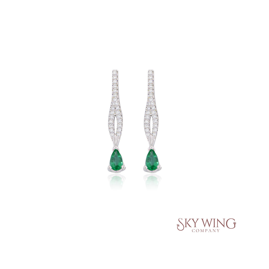 PEAR SHAPED EMERALD AND ROUND DIAMOND DANGLER EARRING