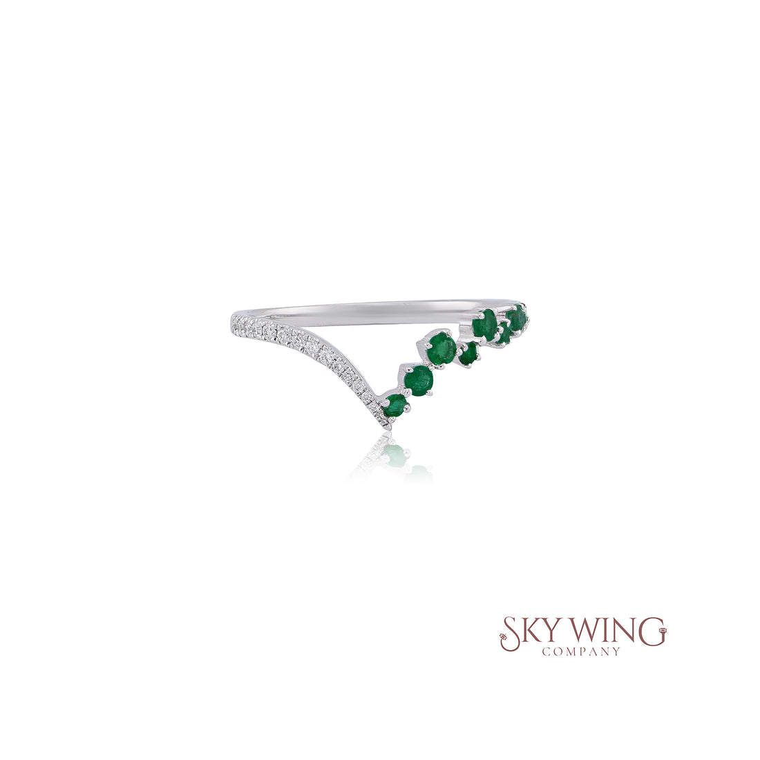 V SHAPED EMERALD &amp; DIAMOND RING