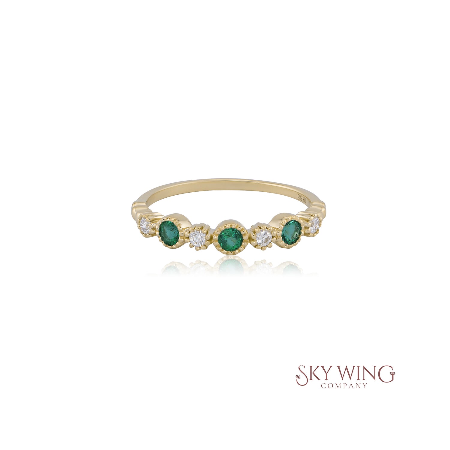 ROUND EMERALD &amp; DIAMOND RING