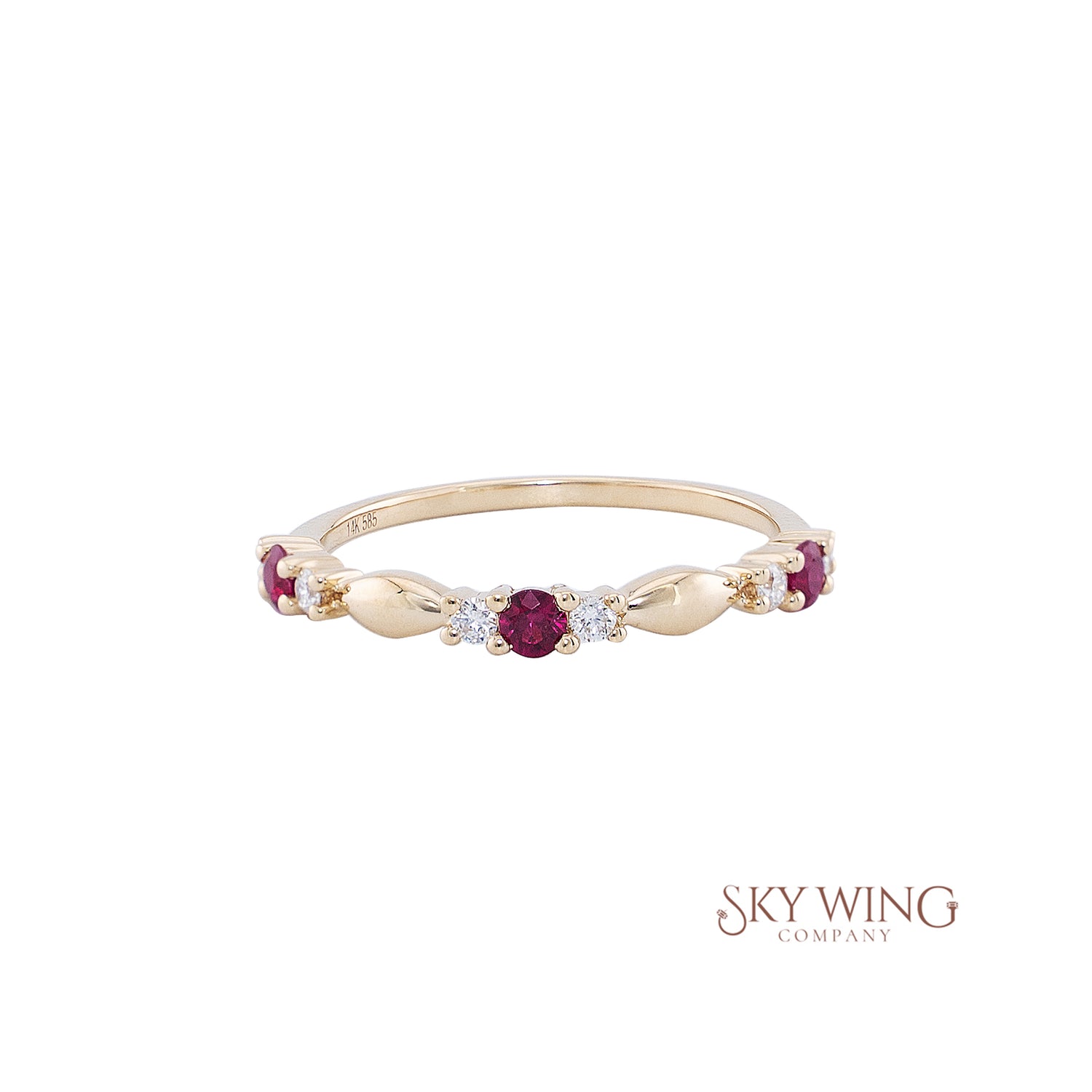 ROUND RUBY AND DIAMOND RING
