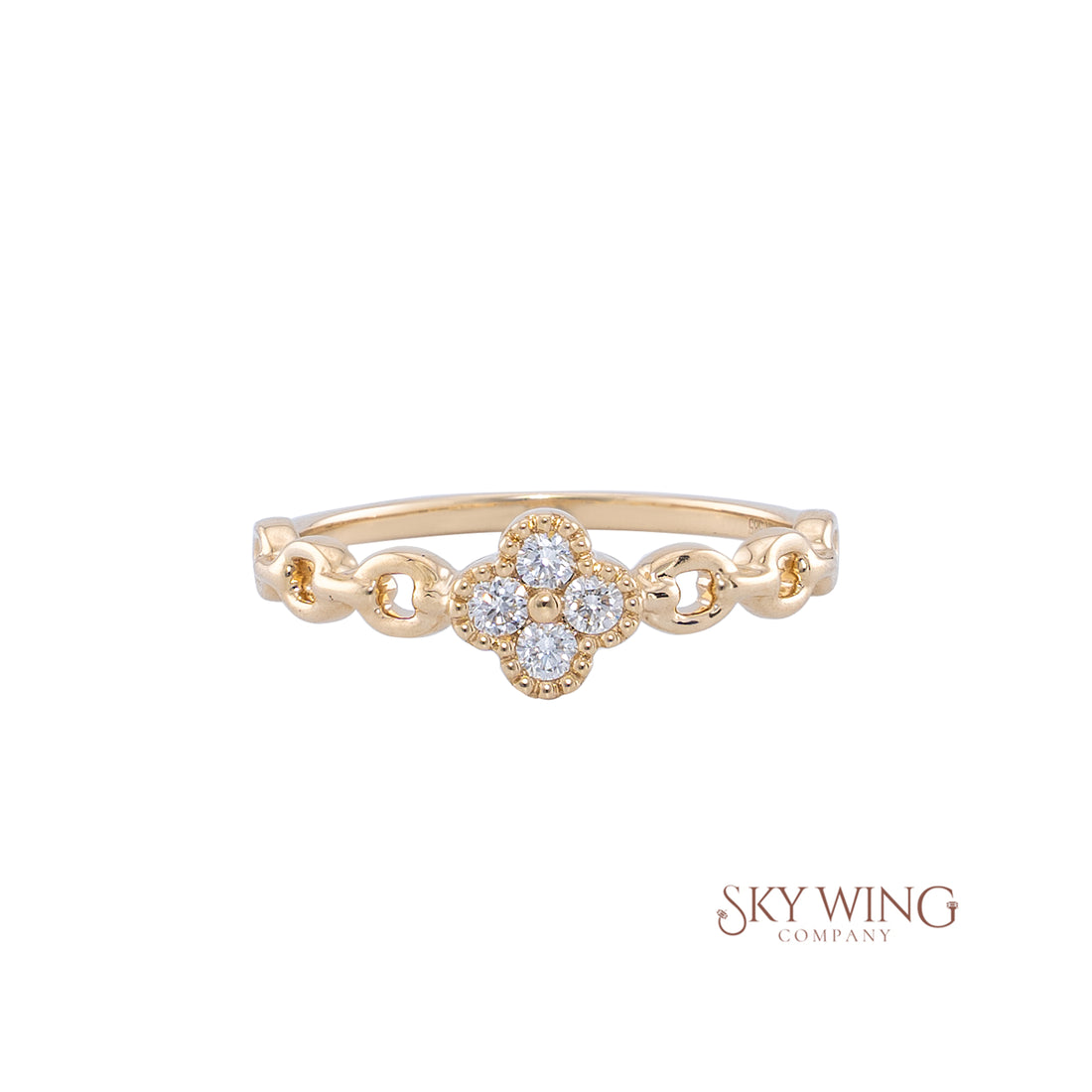 ROUND DIAMOND CLOVER RING