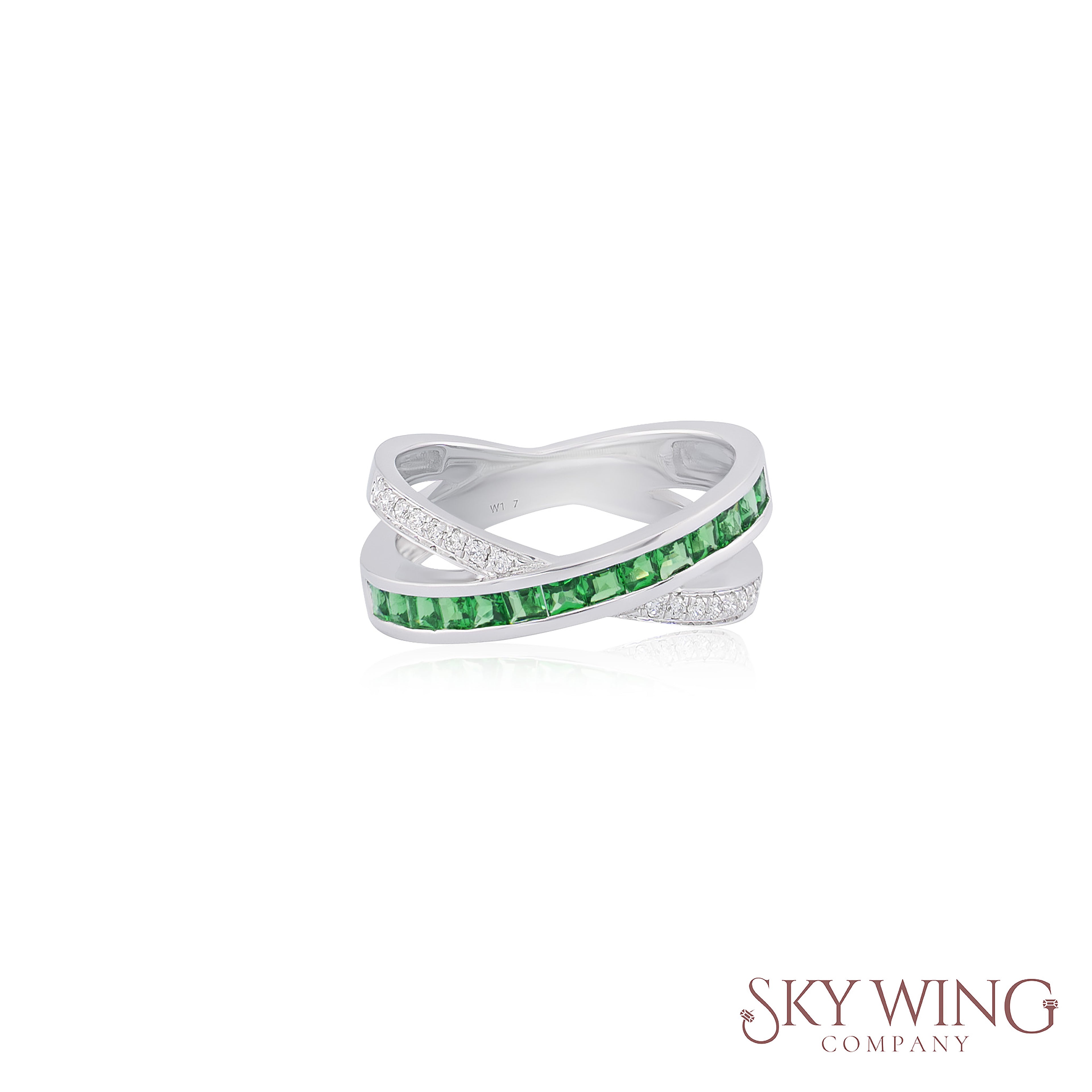 DIAMOND AND TSAVORITE CROSSOVER RING